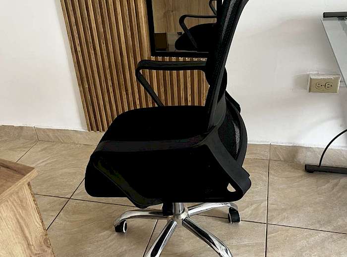 Silla escritorio negra